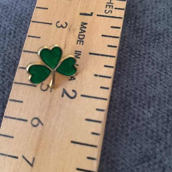 Shamrock Studs - Picture 2 of 3